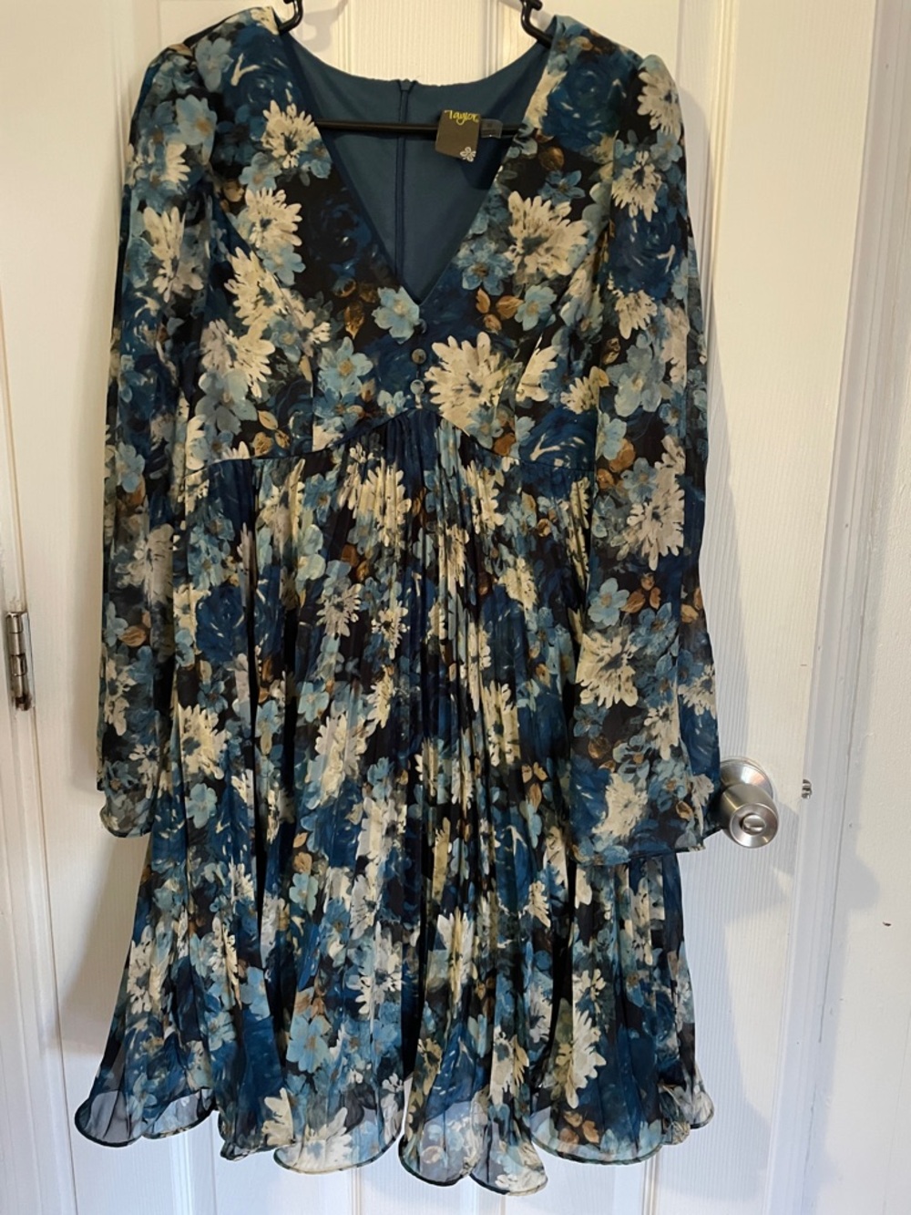 Taylor Teal Blue and Cream Floral V-Neck Long Sleeve Dress